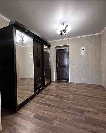 Продається 3 кімнатна квартира в районі Виставки 39446 Хмельницкий