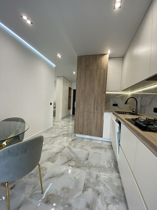 1.5-кімнатна квартира 38 м2 з ремонтом у ЖК Family Plaza Івано-Франківськ - зображення 7