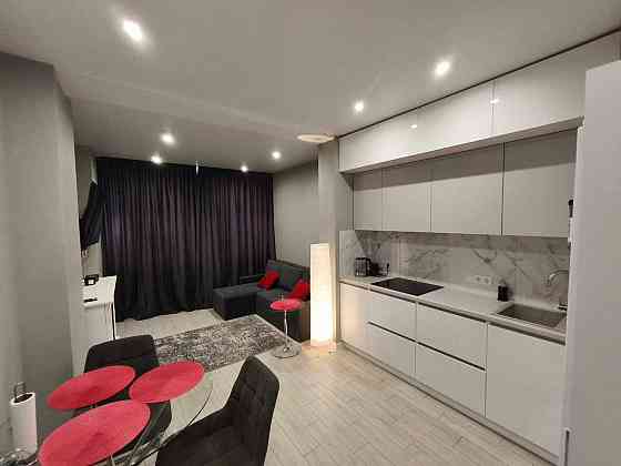 Сдам евродвушку с ремонтом Небесной сотни/ ост. Радужный Одеса