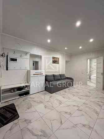 Євротрикімнатна біля центрального парку Ирпень