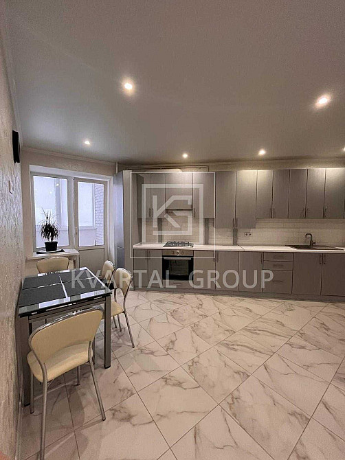 Євротрикімнатна біля центрального парку Ирпень - изображение 1