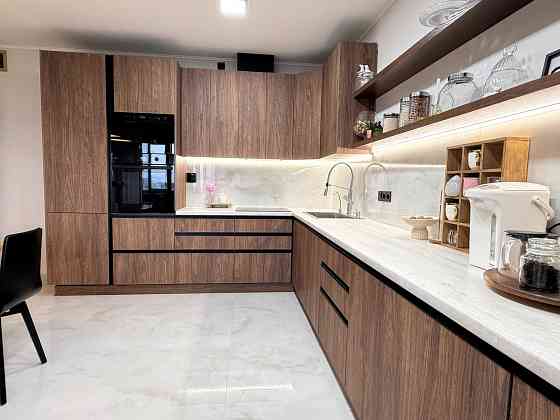 Продаж квартири 90м² з ремонтом 3-кімнатни  2 тераси  центр Ірпеня Ирпень