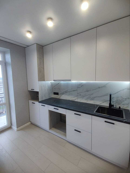 Продається 2 кімнатна квартира в Центрі 38296 Хмельницкий - изображение 1