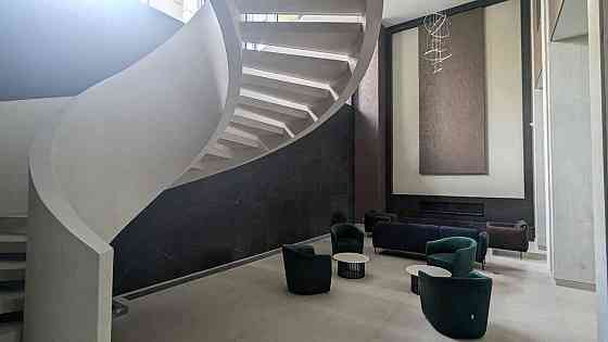 Річкова вул.4 Шевченківський р-н (центр)  1-кімнатна з ЛОДЖІЄЮ - 56.6м Киев