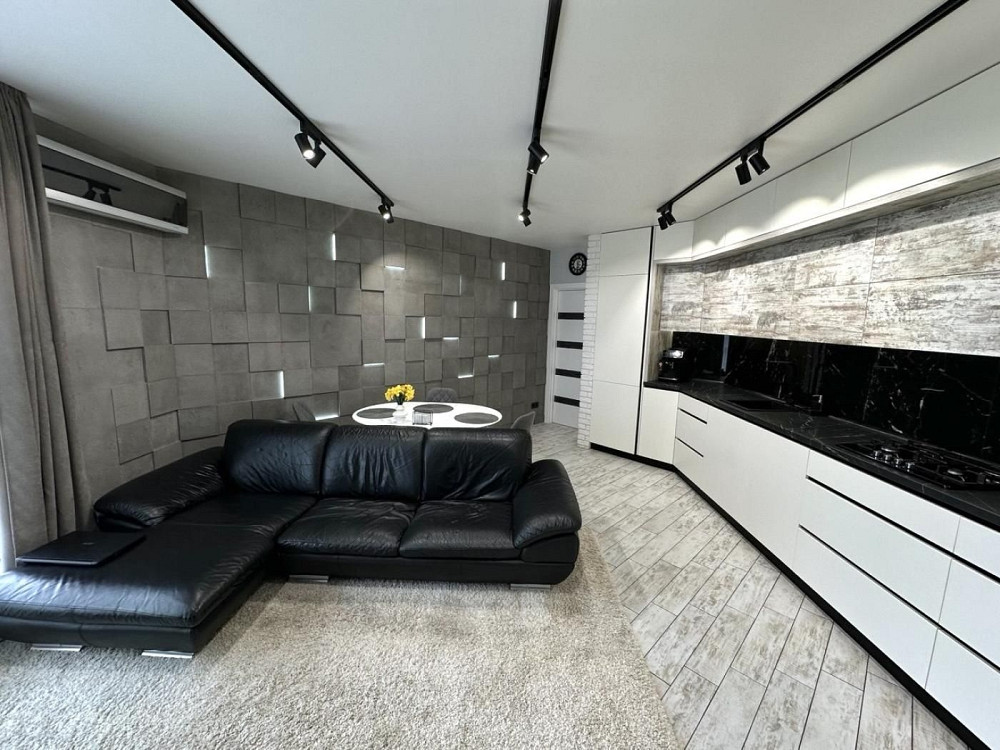 Продам простору квартиру з кухнею-вітальнею! Гостомель - зображення 3