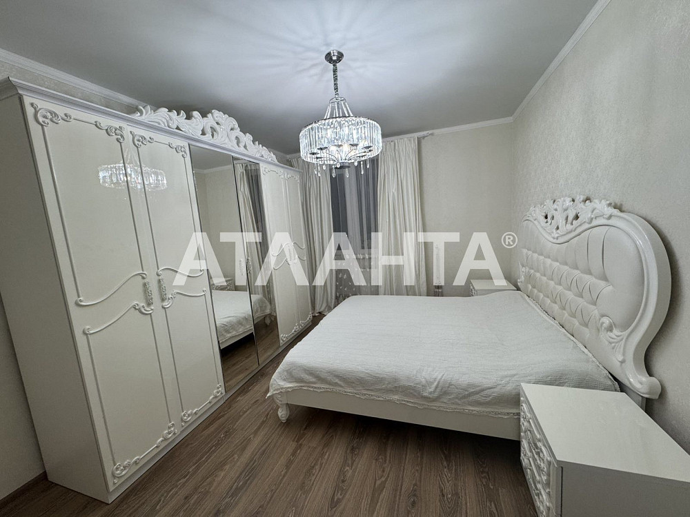 Продам 3 комнатную Квартиру с Капремонтом Мебелью  ЖК 7 Небо Авангард - изображение 4