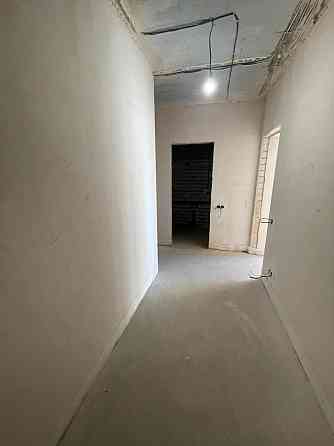 Квартира з частковим ремонтом! Буча