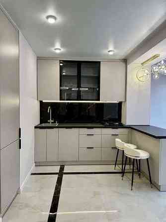 Продажа 2к квартири центр 61м2 м.Олимпийская 4этаж Гардеробная Київ