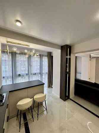 Продажа 2к квартири центр 61м2 м.Олимпийская 4этаж Гардеробная Київ