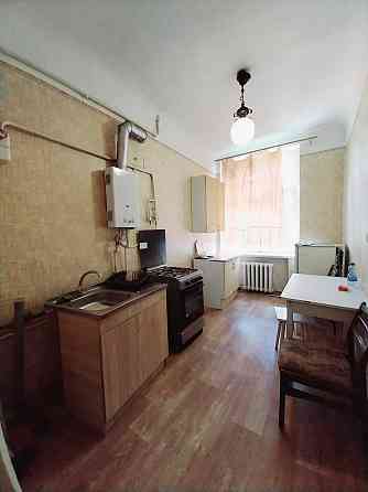 2 ком.кв. 1/3 кам. 48м.кв.  Сталинка, район Сухой Фонтан Николаев