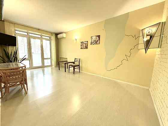 Отличная квартира в самом сердце Фонтана в кирпичном, газовом  доме! Одесса