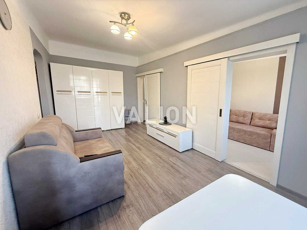 БЕЗ % Продаж 2-к квартири на вул. Гетьмана Кирила Розумовського, 8 Київ - зображення 1