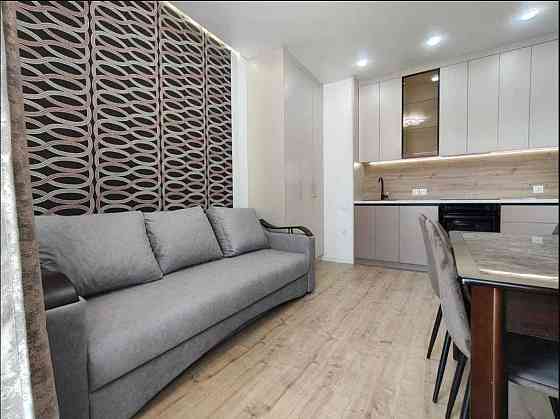 Затишна квартира з новим ремонтом у сучасному будинку Одесса