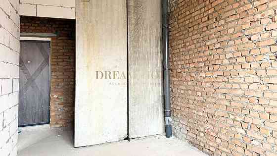 Квартира з гардеробом просто в Центральному парку Ирпень