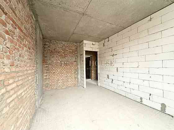 Квартира з гардеробом просто в Центральному парку Ирпень