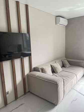 Терміновий продаж 1 кім. кв з терасою ЖК «Рівʼєра» Киев