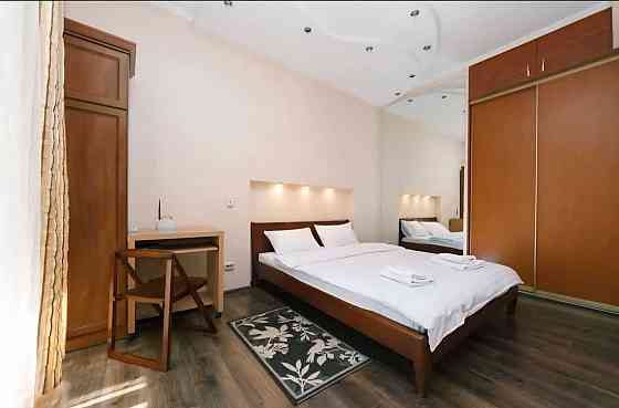 3-к квартира в історичному центрі Києва, біля Золотих Воріт, 68 м² Киев