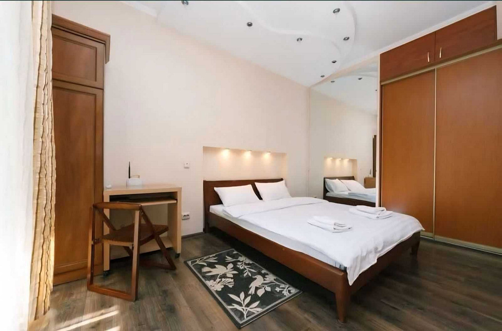 3-к квартира в історичному центрі Києва, біля Золотих Воріт, 68 м² Київ - зображення 4