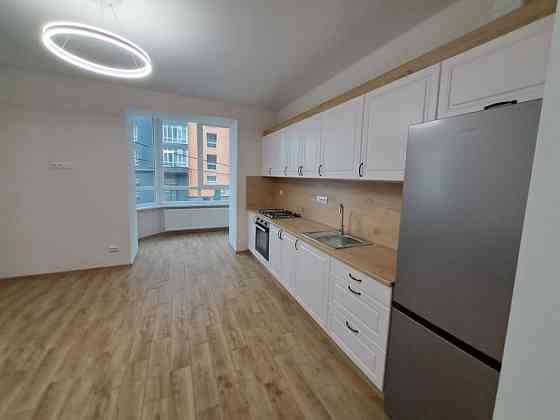 Світла 1-кімнатна 50 м2 з ремонтом меблями та технікою район Бам Івано-Франківськ