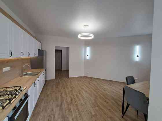 Світла 1-кімнатна 50 м2 з ремонтом меблями та технікою район Бам Івано-Франківськ