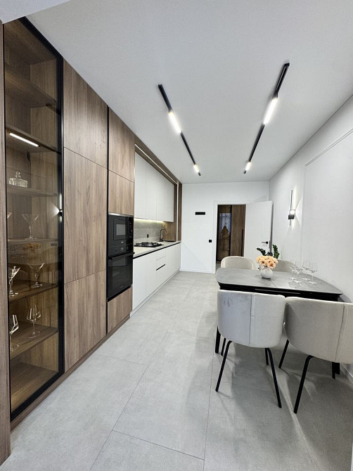 Продаж 2 кім з євроремонтом в центр частині міста в закритому ЖК Ивано-Франковск - изображение 2