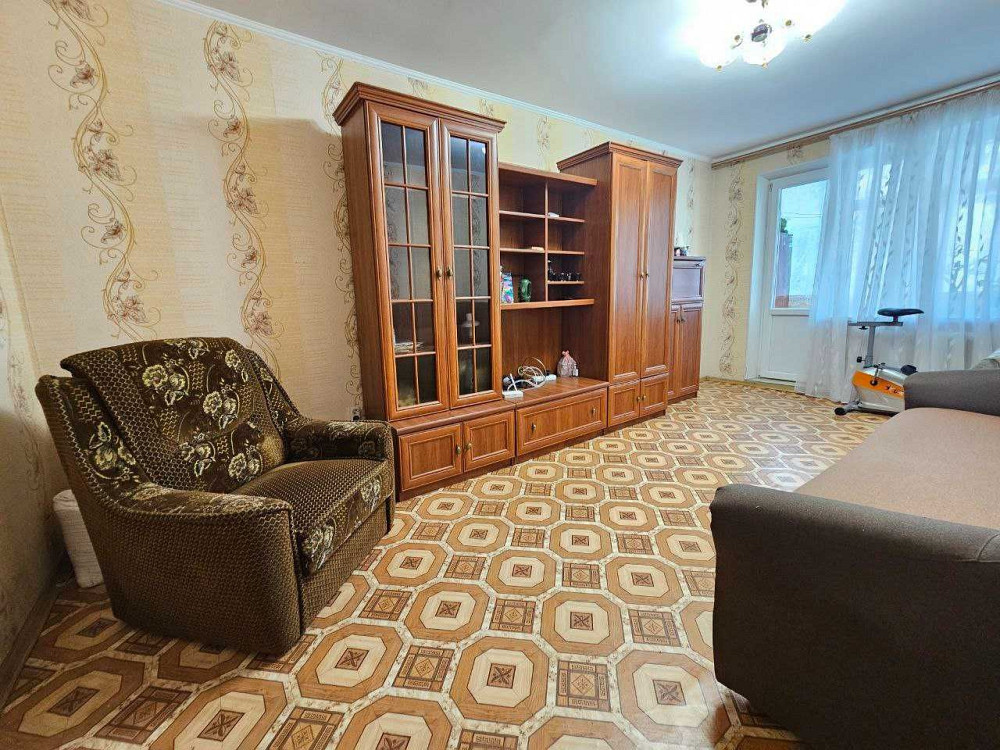 Двухкомнатная квартира, 1 участок, ул. Нахимова Кривой Рог - изображение 1