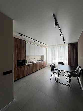 Довготривала оренда квартири 3 кімнати, ЖК Скеля у Яремче Яремче