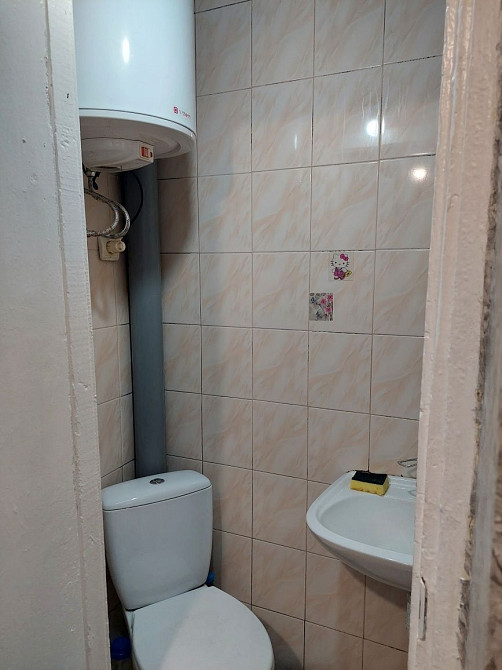 Сдаю однокомнатную квартиру " малосемейка" в Октябрьском. Миколаїв - зображення 5