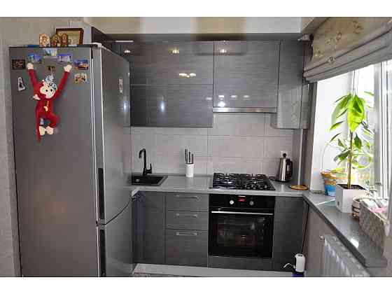 Однокімнатна, євроремонт, метро, вул. Малишка Андрея, д.17 Київ