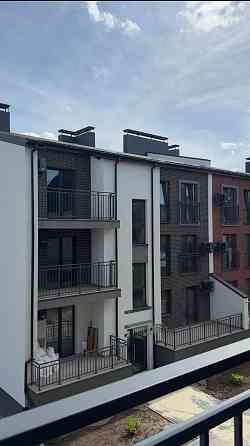 Продаж 1 кімнатна 39 мкв 3 Поверх Винники Львів секція 10 Винники