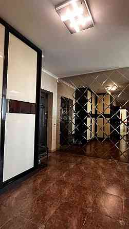 Продам  2к квартиру без комісії  ЖК Київська Венеція пр..Соборності Київ