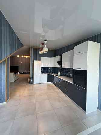 Здам елітну квартиру-студію на березі Дніпра в м.Канів. Канів