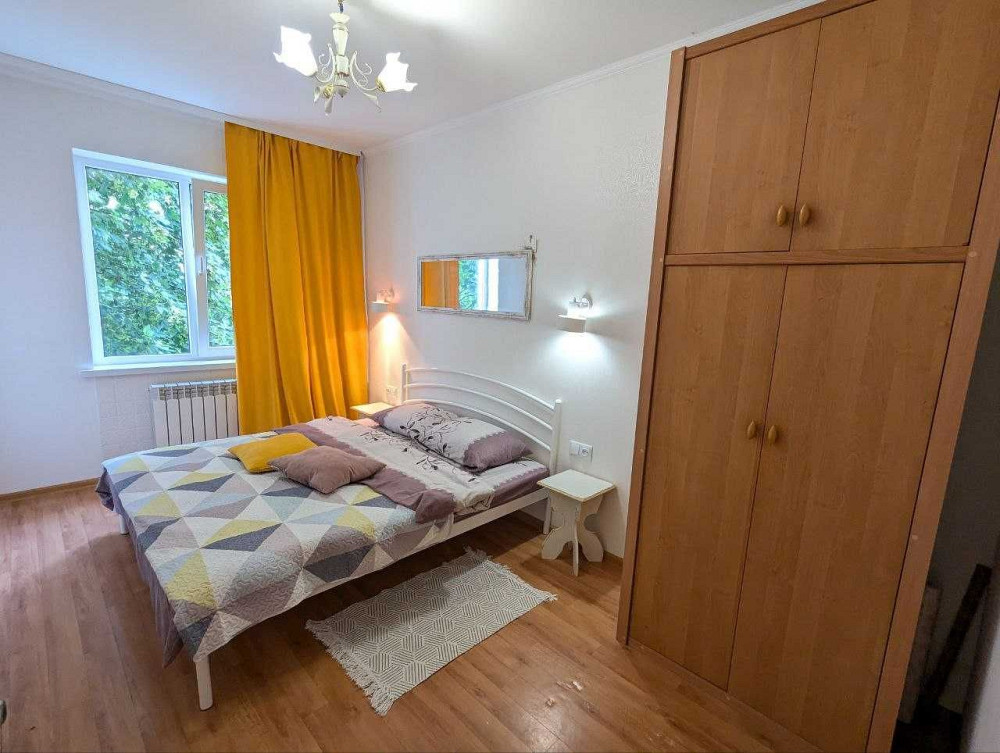 Оренда 2х кімн квартира вул. Гайдамацька (неподалік ТЦ "Чайка") Ровно - изображение 2