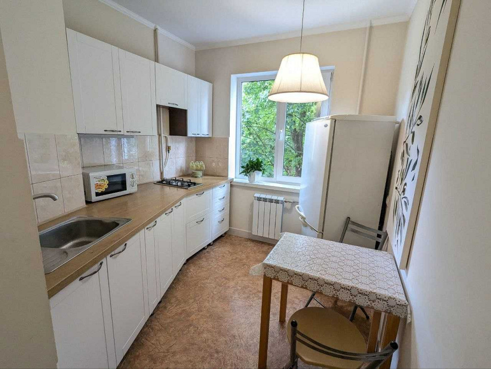 Оренда 2х кімн квартира вул. Гайдамацька (неподалік ТЦ "Чайка") Ровно - изображение 1