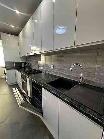 Оренда 3 кім. квартири. Парк. Бам. Довженка/Провулок Надіі Ивано-Франковск