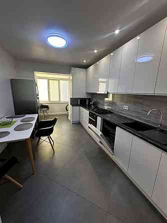 Оренда 3 кім. квартири. Парк. Бам. Довженка/Провулок Надіі Ивано-Франковск