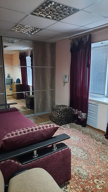 Сдам 2- ком. кв. с раздельными комнатами и  ремонтом в р-не ТЦ "ВАРУС" Запоріжжя - зображення 5