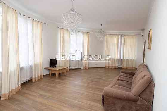 Продаж просторої 3к квартири. Печерськ. Центр. ЦІНА ПІД КЛЮЧ!! Київ