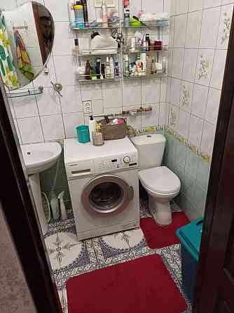 Продам  свою   двокімнатну квартиру  без посередників . Площа 50. 4 кв Николаев