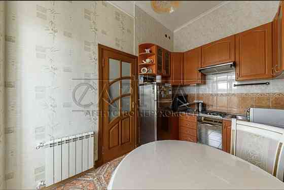 Аренда квартиры Печерск Институтская Київ