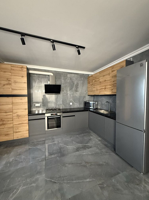 Оренда 3-к в ж/к «Атлант « з паркінгом Черновцы - изображение 1