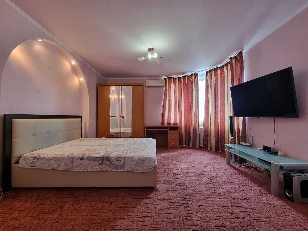 1-но кімнатна, м. Позняки, вул. Гришка 9 Київ - зображення 1