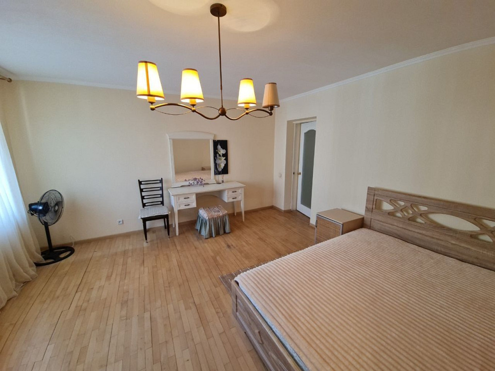 Роздільні кімнати,
Печенізька 16,
Ст. метро Лукянівська
Печеніз Київ - зображення 3