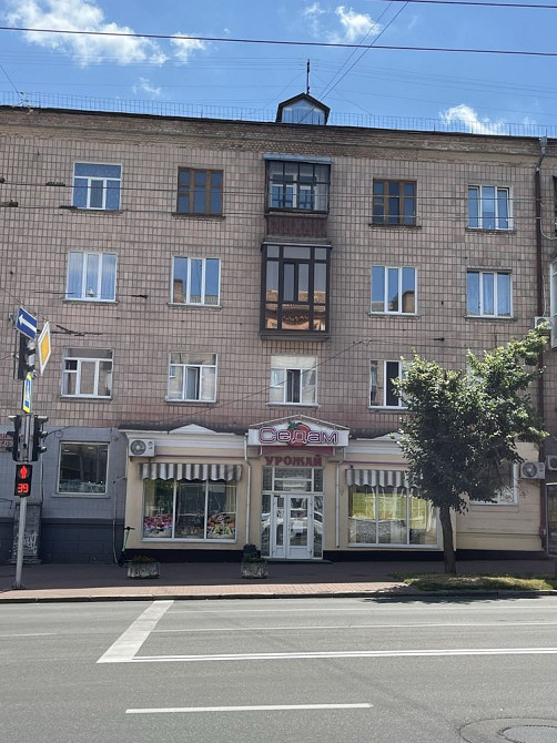 З кімнатна квартира в самому центрі Чернигов - изображение 1