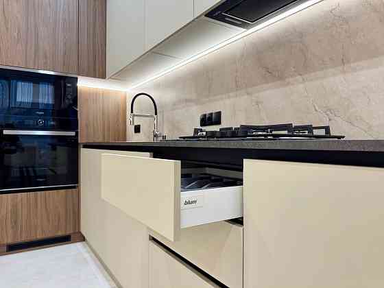 Якісна та Стильна 2х кім! 67 м2 Меблі та Техніка Біля Озера Крихівці