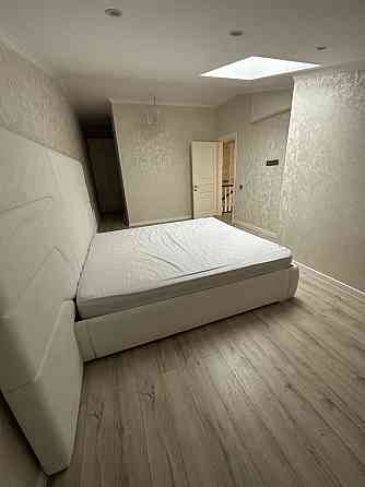 Продаю пентхаус 100 м² у центрі міста, вул. Дмитрівська Харьков