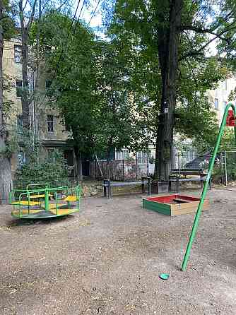 Продам 3х комнатную квартиру 72 кв.м - ремонт-сауна -гараж  -49000$ Одесса