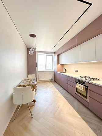 Продаю 2-рівневу квартиру 138 м² у ЖК Лазурний Харьков