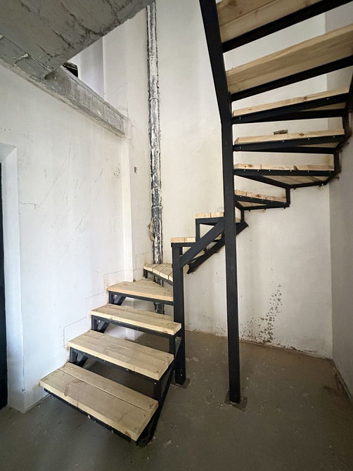 У Квартал. Ексклюзивна ДВОРІВНЕВА квартира з виглядом на басейн.5 кімн Софіївська Борщагівка - зображення 5