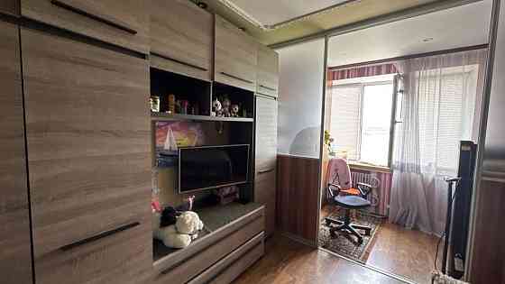 Продаж 2к квартири, окремі кімнати, гарний ремонт,в будинку новий ліфт Десна (Винницкая обл.)